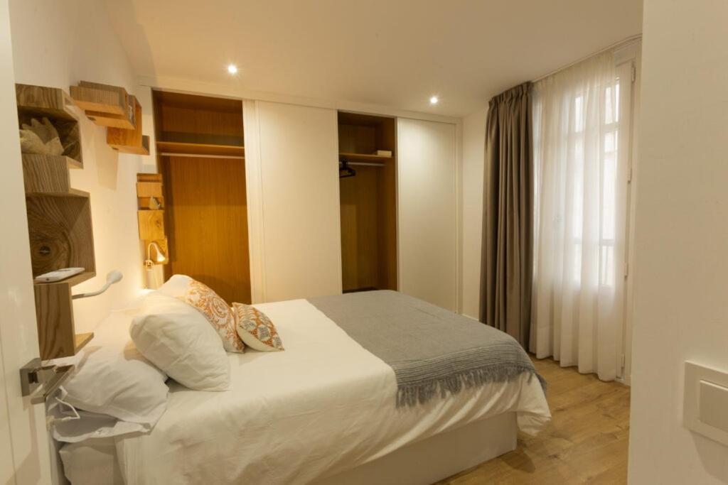 Confot / Sbhome Apartment